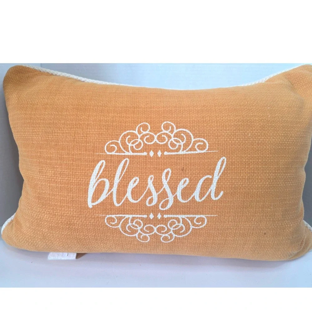 Envogue decorative throw